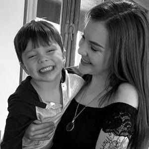 Meet your Posher, Sara